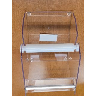 Label Dispenser for Use First
